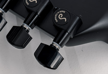 SCHALLER LOCKING TUNERS IN BLACK