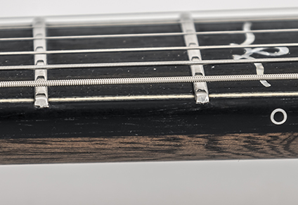 STAINLESS STEEL FRETS AND ROUNDED FRETBOARD EDGES